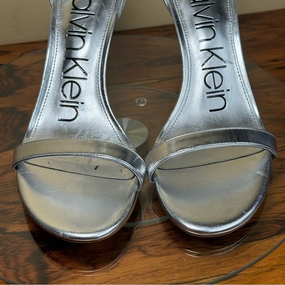 CALVIN KLEIN Women's Fairy Dress Sandals in Silver Faux Leather - Picture 10 of 16